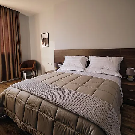 Hotel In Center 3*