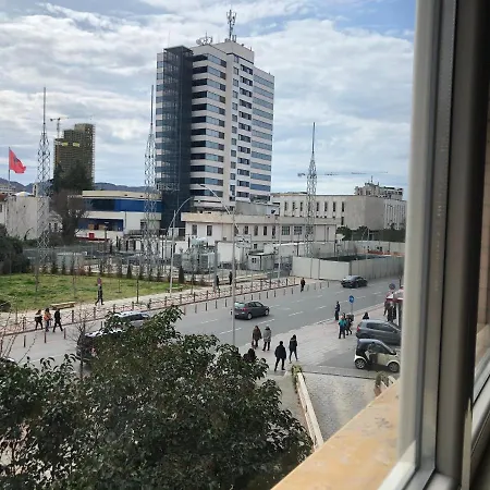 In Center فندق 3*