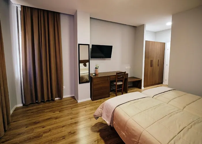 In Center 3* Tirana