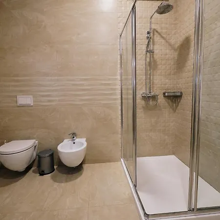 In Center Hotel 3*